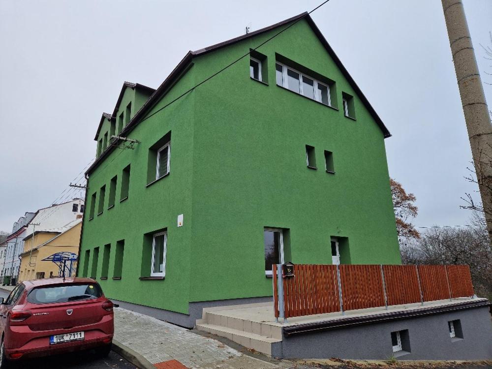 Penzion Dubi - Ruska 393 - 110 Екстер'єр фото